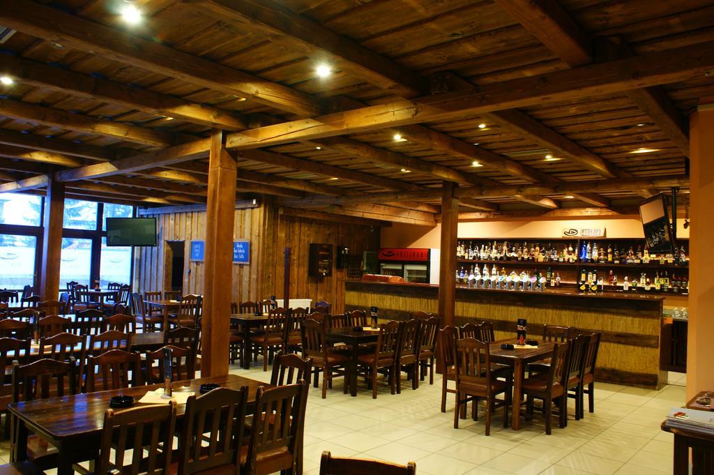 Grillbar Penzion & Restaurant Spišská Nová Ves Extérieur photo